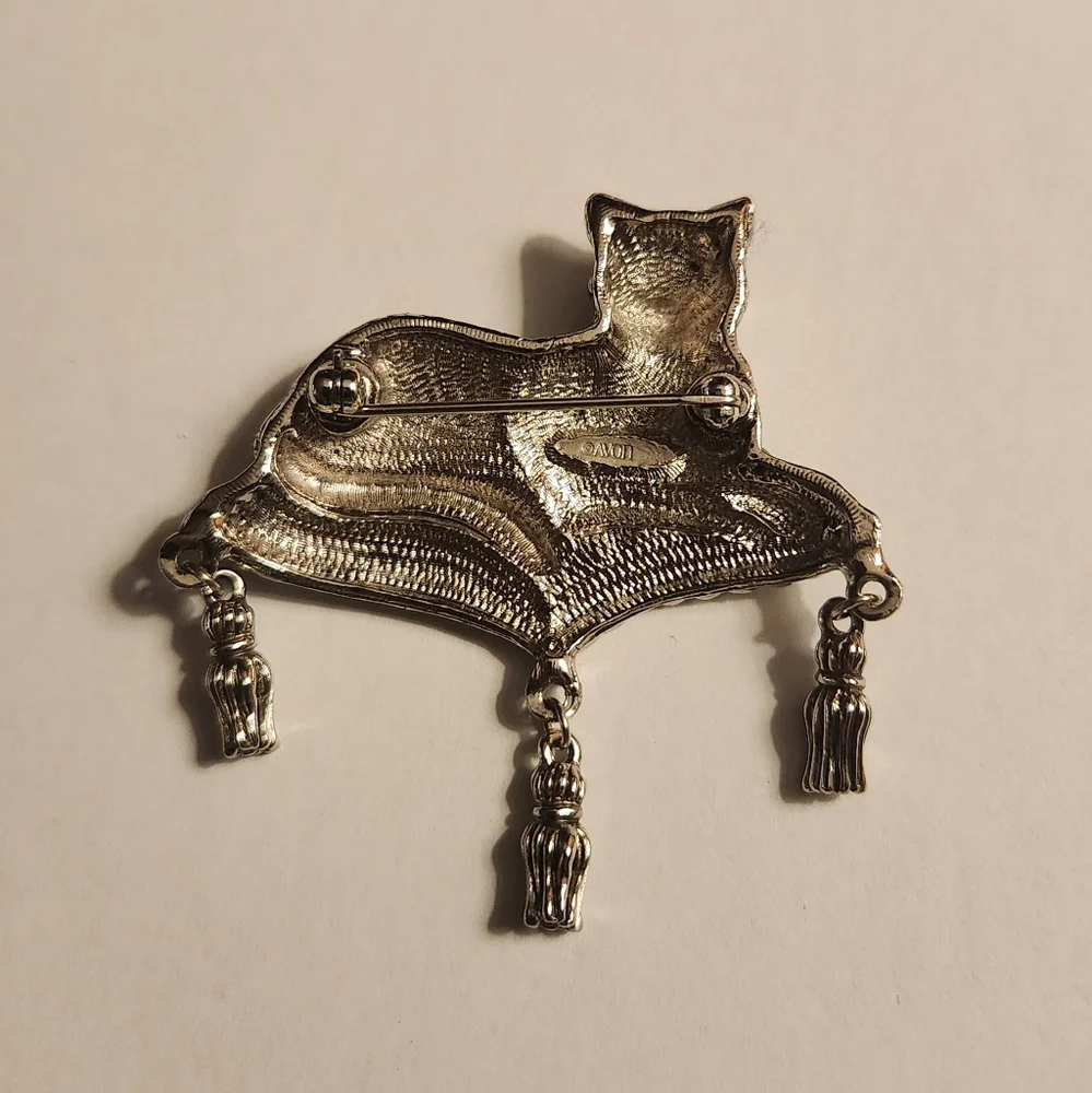 Vintage Avon Cat Brooch Pin
